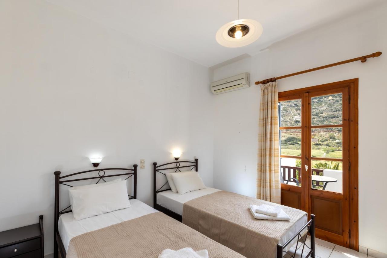 Peris Rooms Камараи Экстерьер фото