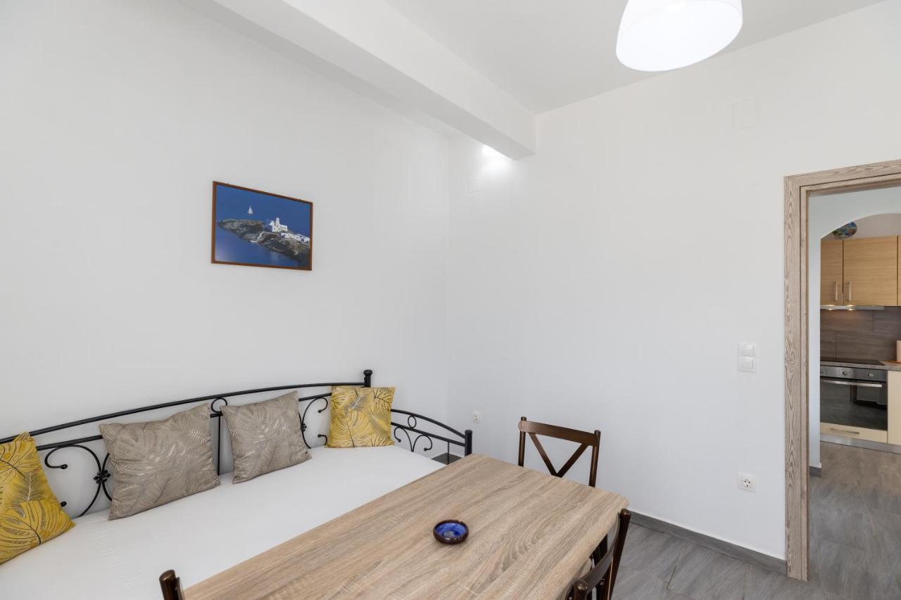 Peris Rooms Камараи Экстерьер фото