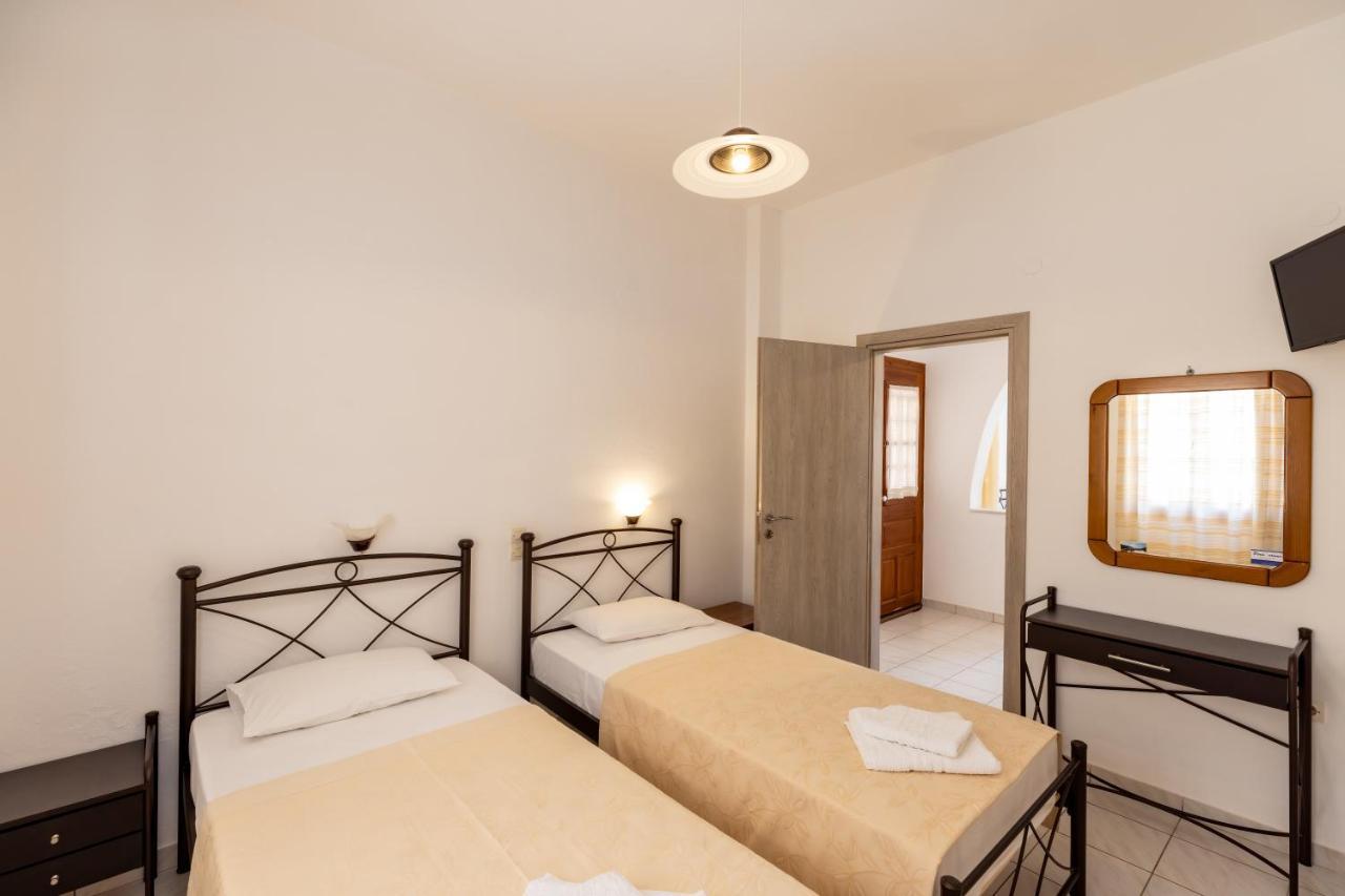 Peris Rooms Камараи Экстерьер фото